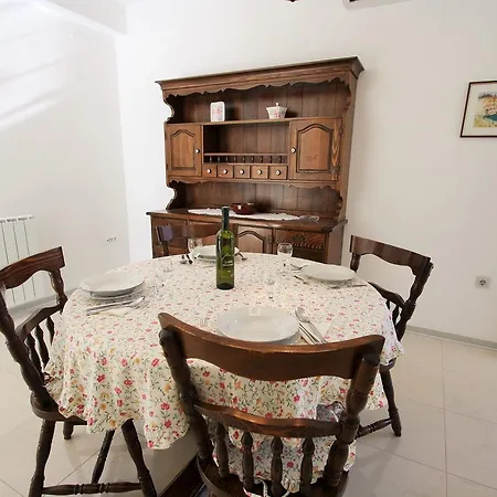 Apartment Aldo Porec