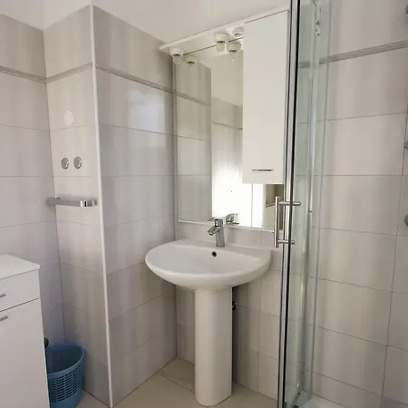 Aldo Apartment *